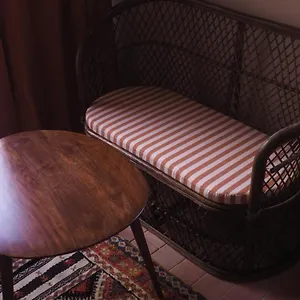 https://les-chambres-de-la-releve.fr-provencehotel.com